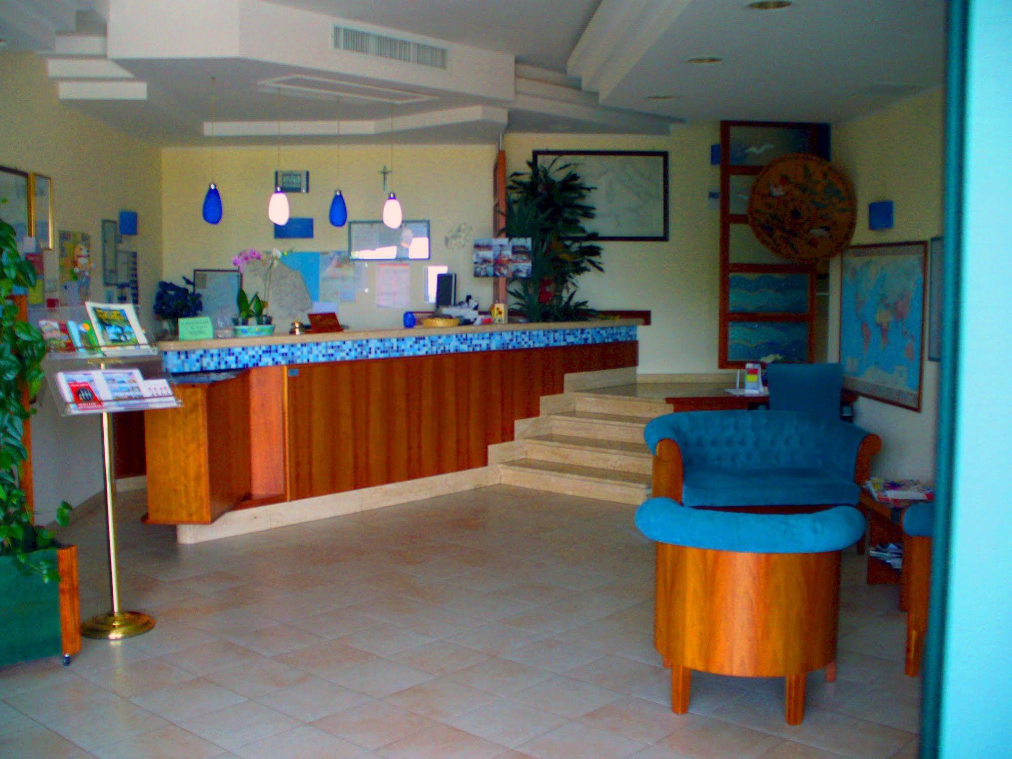 Hotel Ristorante Il Grillo Acquaviva Picena Buitenkant foto